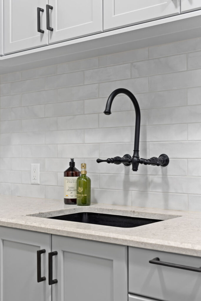 farmhouse kitchen sink