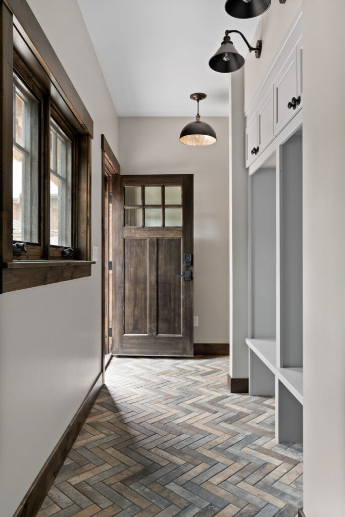 entry way with storage