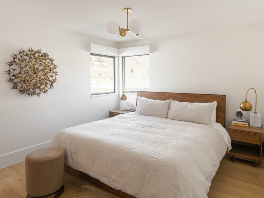 guest room neutral colors